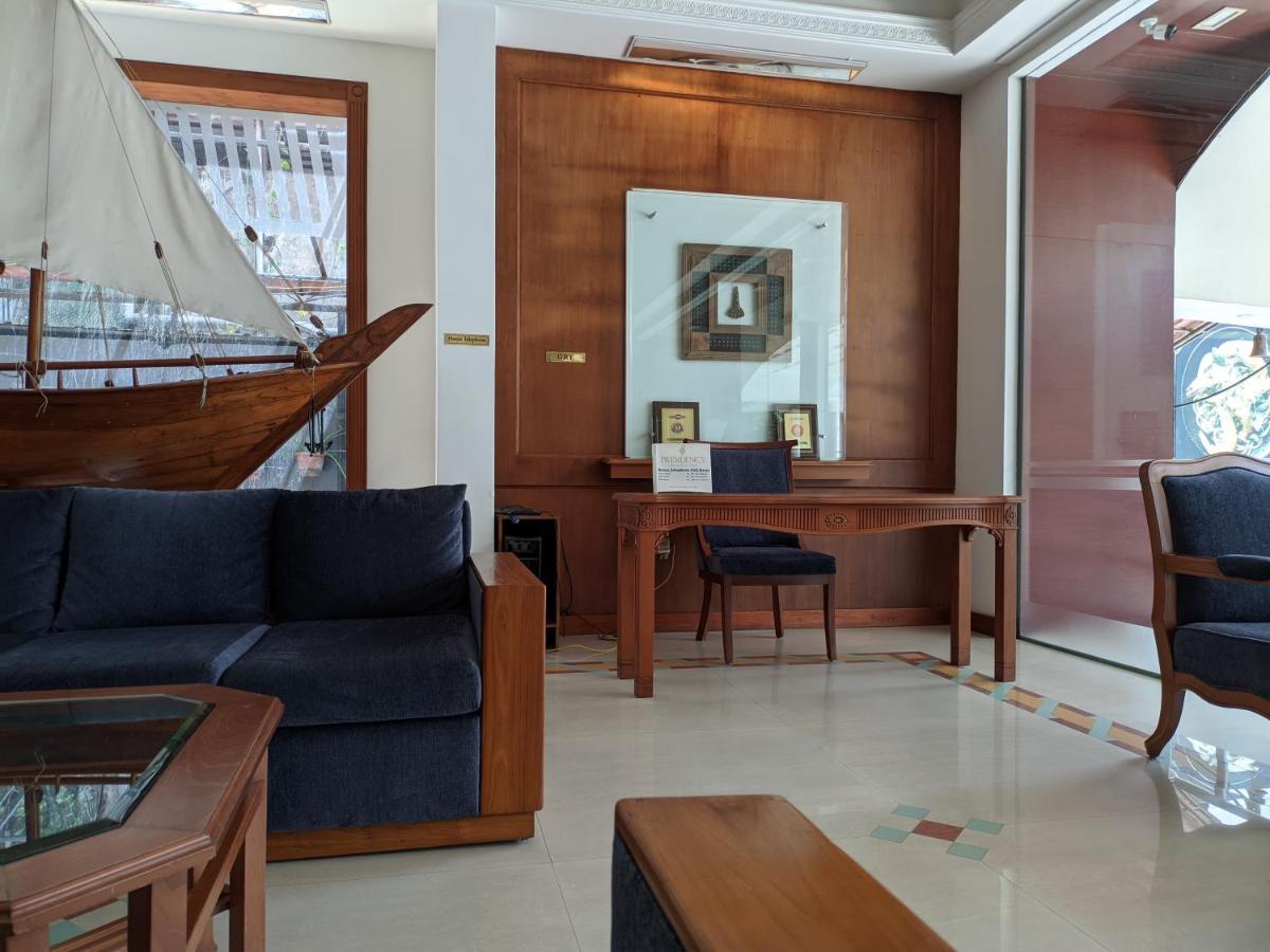 Presidency Kochi City Centre Εξωτερικό φωτογραφία