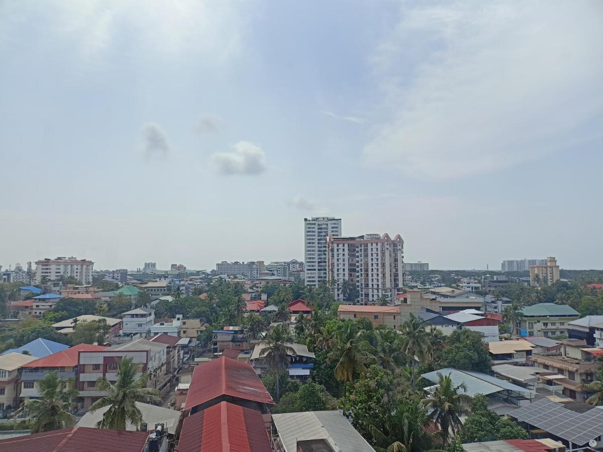 Presidency Kochi City Centre Εξωτερικό φωτογραφία