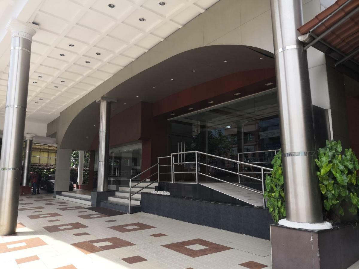 Presidency Kochi City Centre Εξωτερικό φωτογραφία