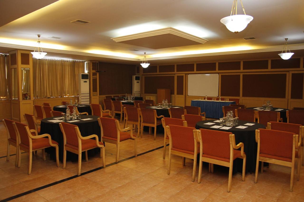Presidency Kochi City Centre Εξωτερικό φωτογραφία
