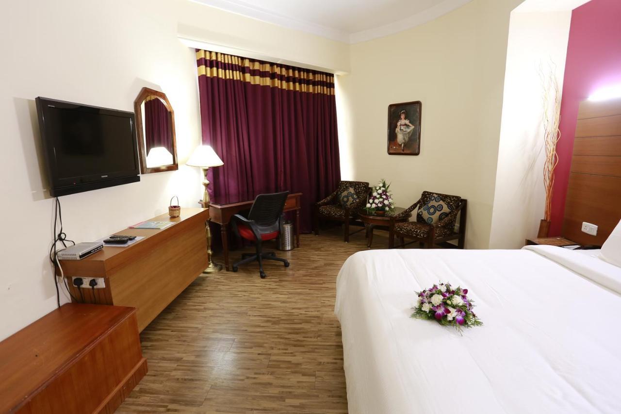 Presidency Kochi City Centre Εξωτερικό φωτογραφία